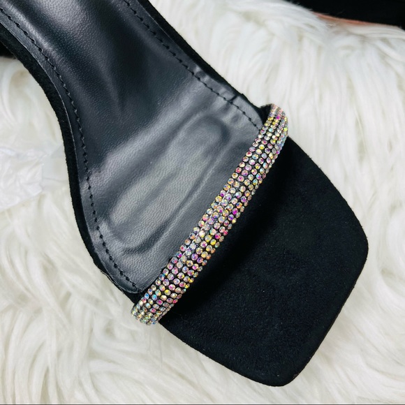 🆕Black suede triangle Sandals - Picture 3 of 6